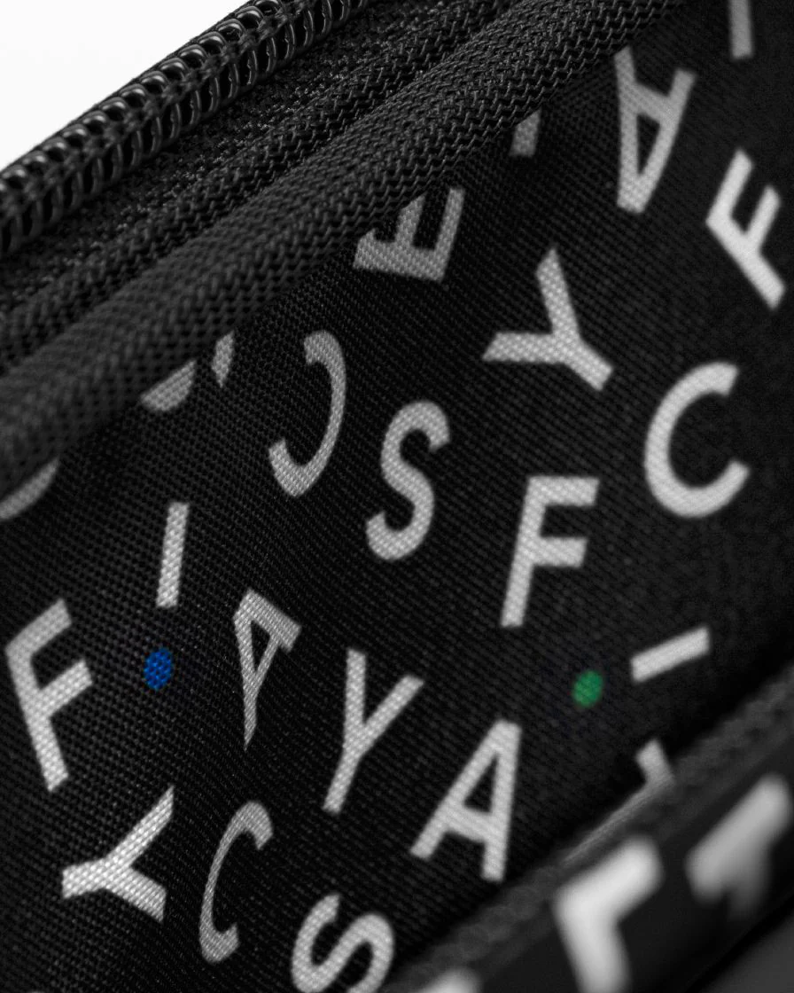 Logo Logo Laptop Sleeve 16in - Image 3