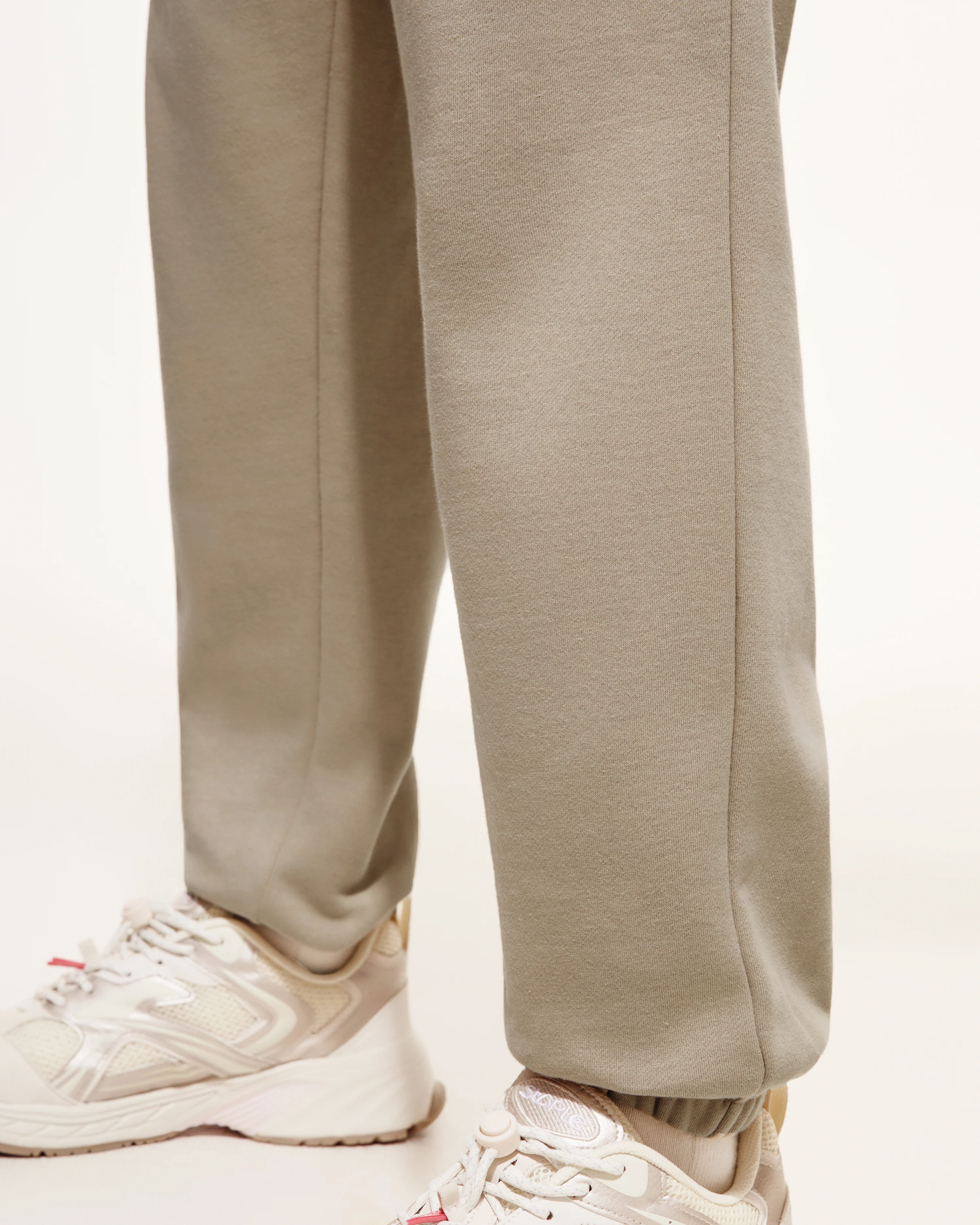 Pigeon Logo Sweatpant - Image 7